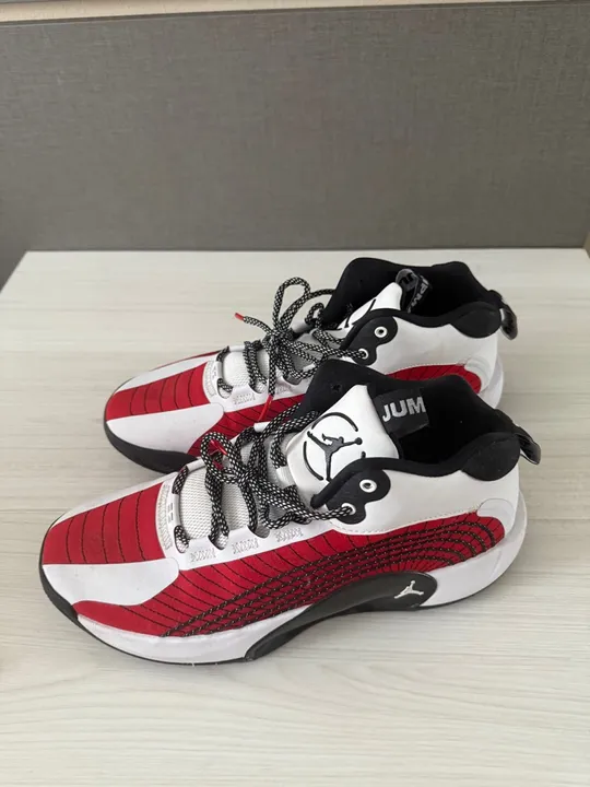 Tênis Esportivo Jordan