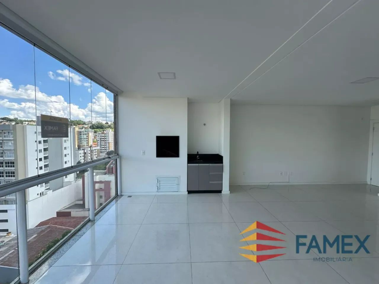 APARTAMENTO PARA LOCAÇÃO NO ED. ESMERALDA COM 1 SUÍTE + 2 QUARTOS - PRÓXIMO AO ANTIGO TEAT - Foto 5