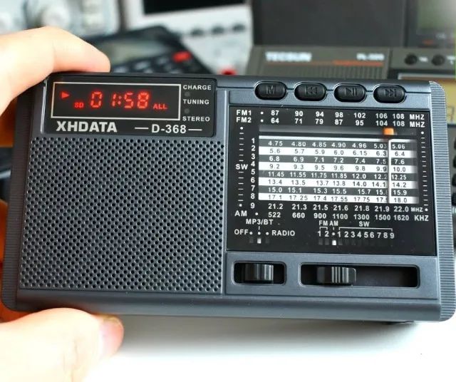 Rádio Portátil Retrô [FM/AM] 12 bandas Bluetooth, USB, TF, MP3 Player, A Pronta Entrega!! - Foto 4