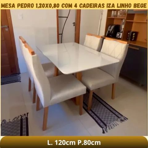 Mesa de jantar de 1.20x0.80 com base de madeira e 4 cadeiras de madeira 