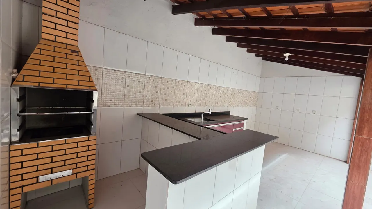 Excelente Casa 3/4 Condomínio Esmeralda em Várzea Grande