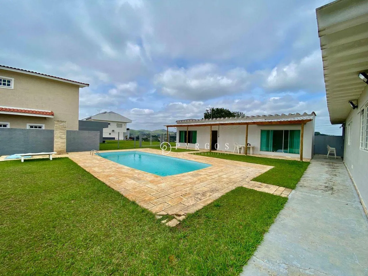Edícula com 2 dormitórios para alugar, 190 m² por R$ 5.750,00/mês - Igaratá - Igaratá/SP