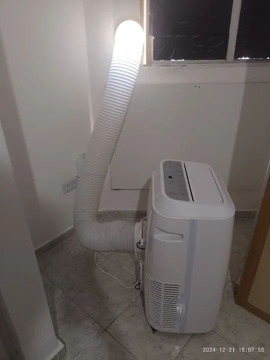 Ar Condicionado Portátil, não é climatizador não, em excelente estado- 12.000 BTUs - Foto 3