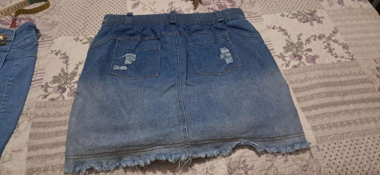 Saia Jeans Destroyed - Estilo e Conforto - Foto 2