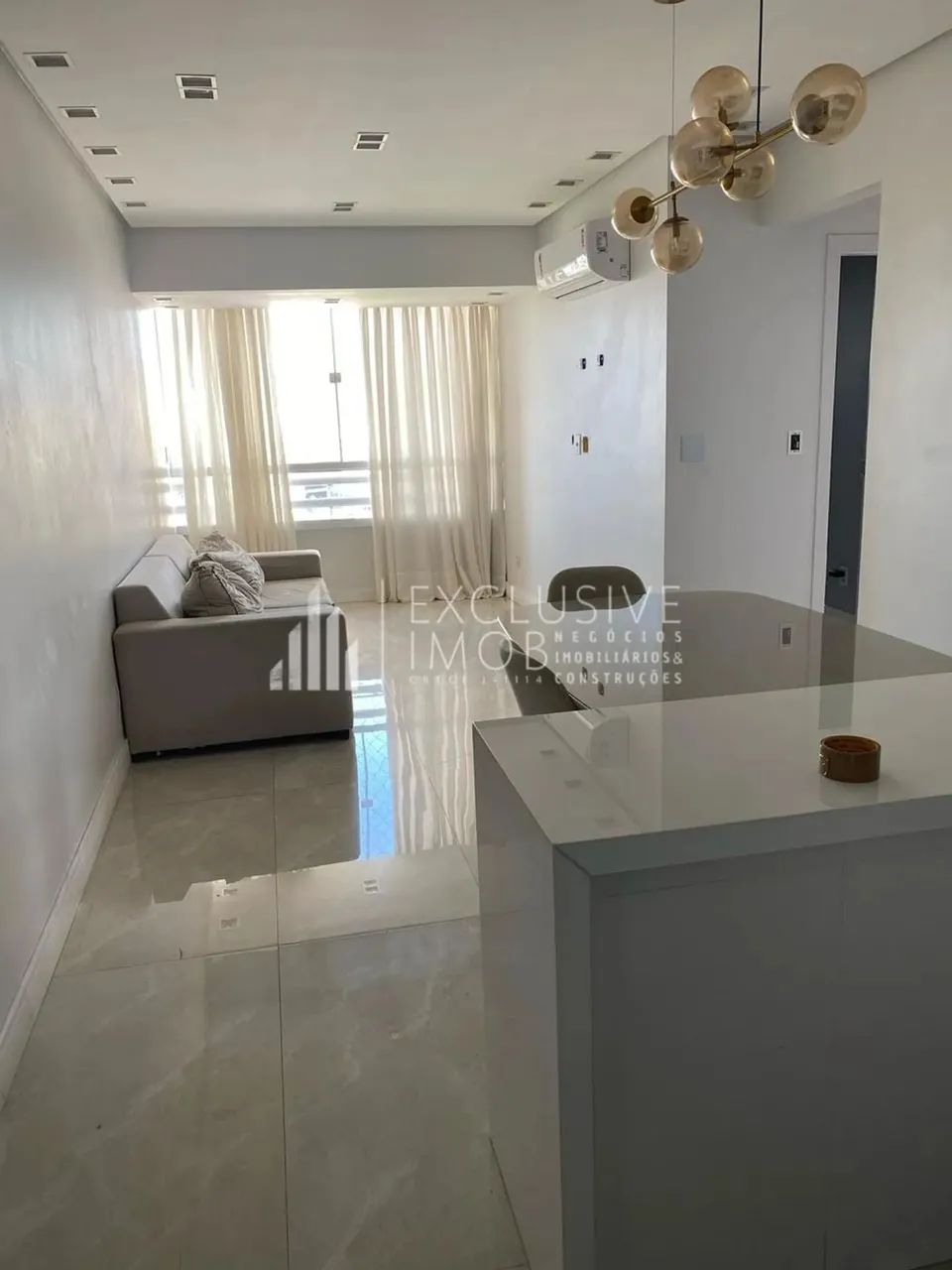 BELÍSSIMO APARTAMENTO NO EDIFÍCIO COSTA BELLA