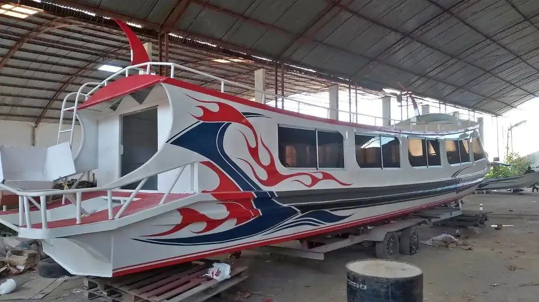 Expresso lanchar, fabricação 