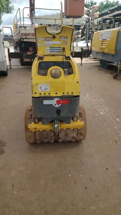 Rolo compactador de solo Wacker neuson ano 2016 - Foto 4
