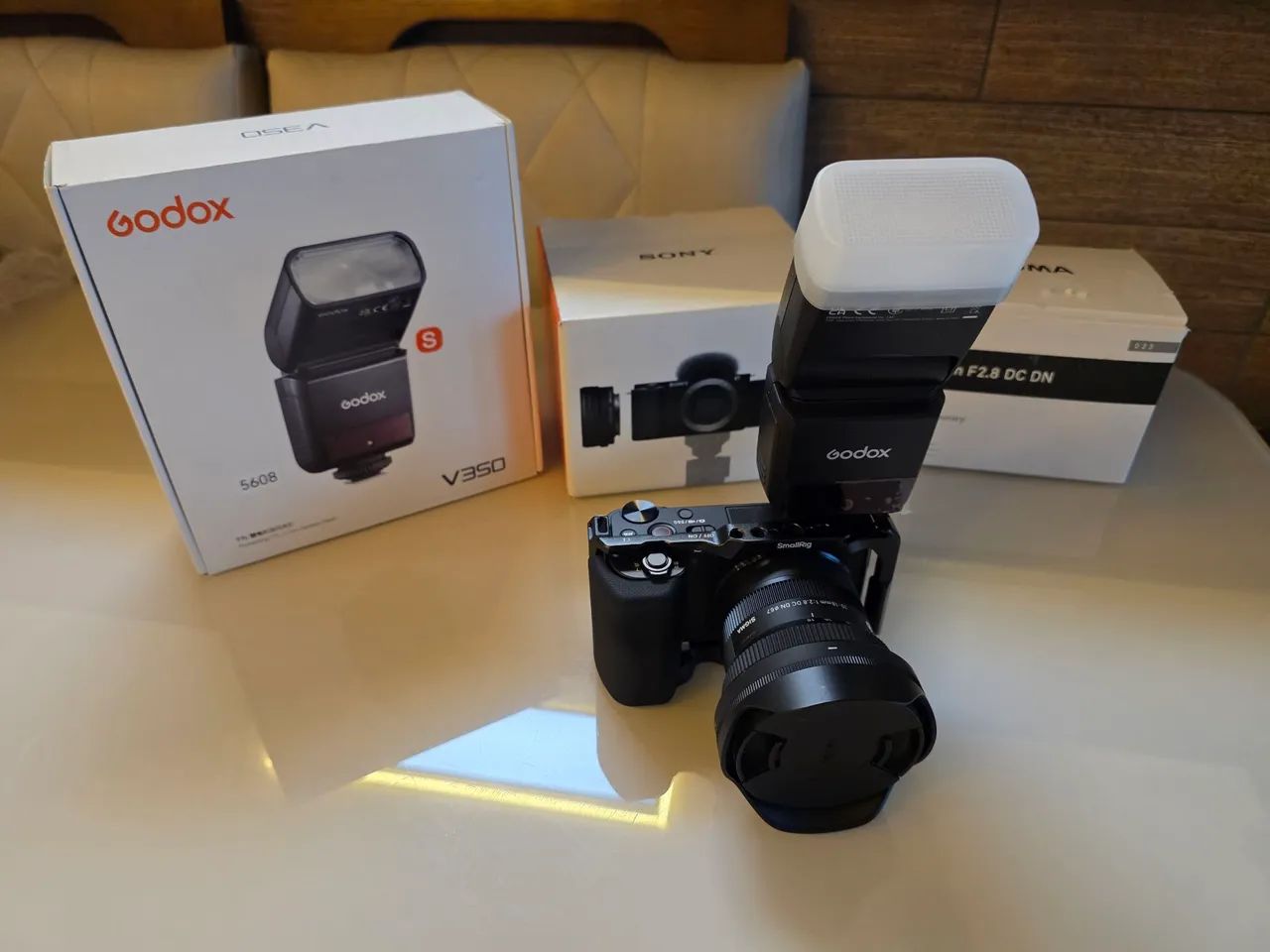 ZV-E10 nova com lente sigma