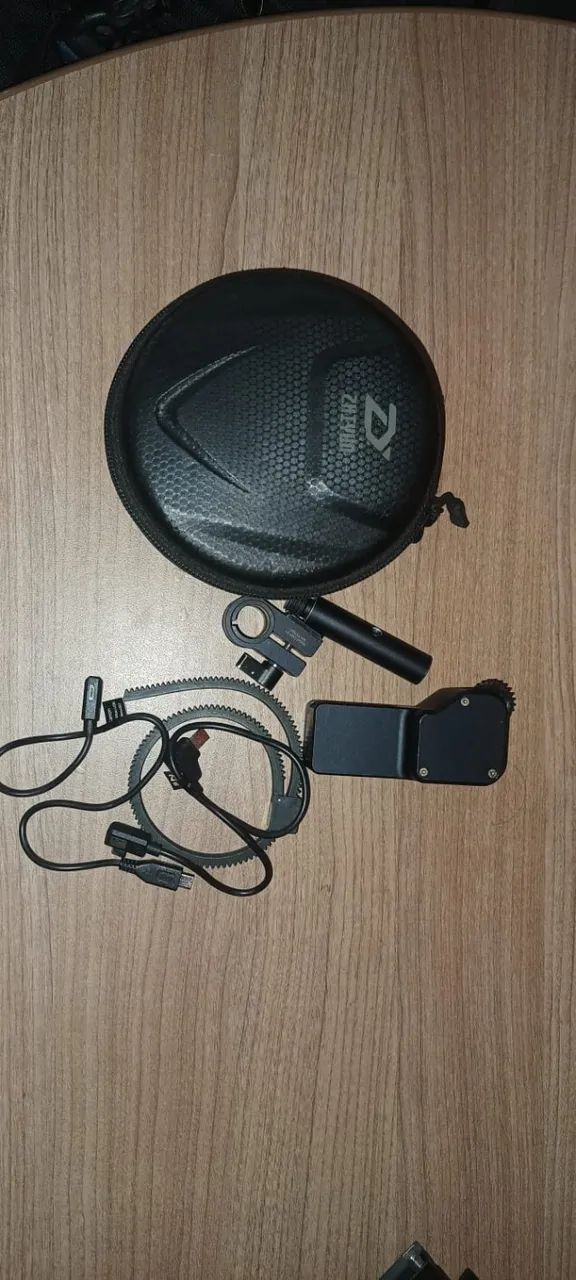 Crane 2+follow focus+ Suporte two handle+ Controle remoto para follow focus+ 3 pillhas - Foto 6