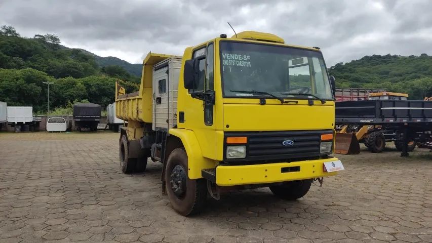 ford cargo 1215, ano 1997, caçamba amarelo - Foto 2