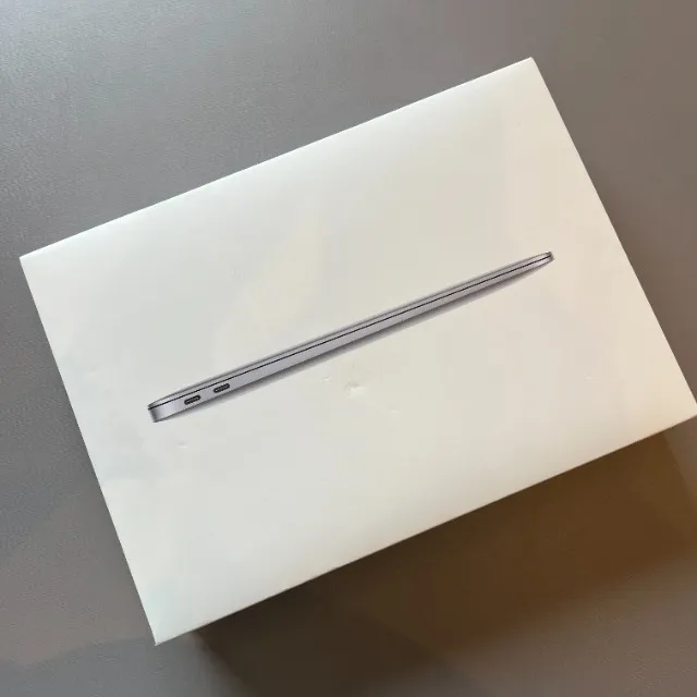 MacBook Air 13" M1 8gb 256GB