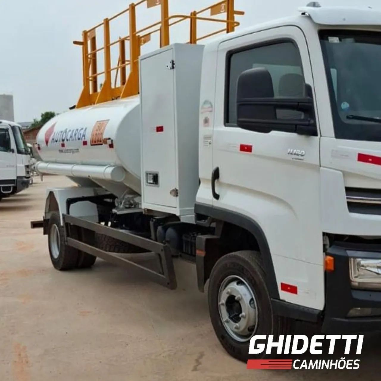 Caminhão comboio 6000 Litros -  Pronto para o Trabalho