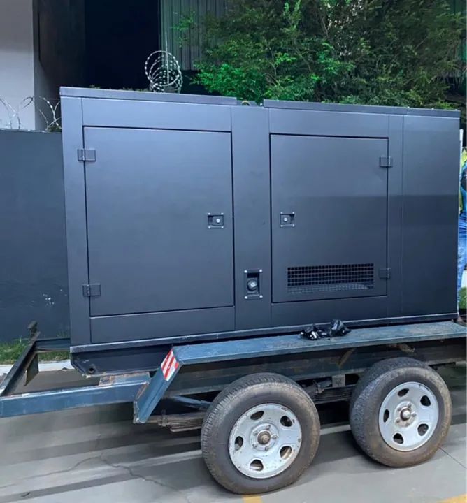 Gerador carenado silêncioso a Diesel - Potentecia 80 kva Confiável