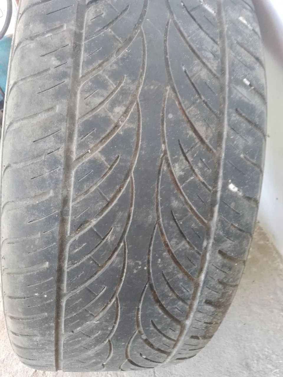 Pneu para carro