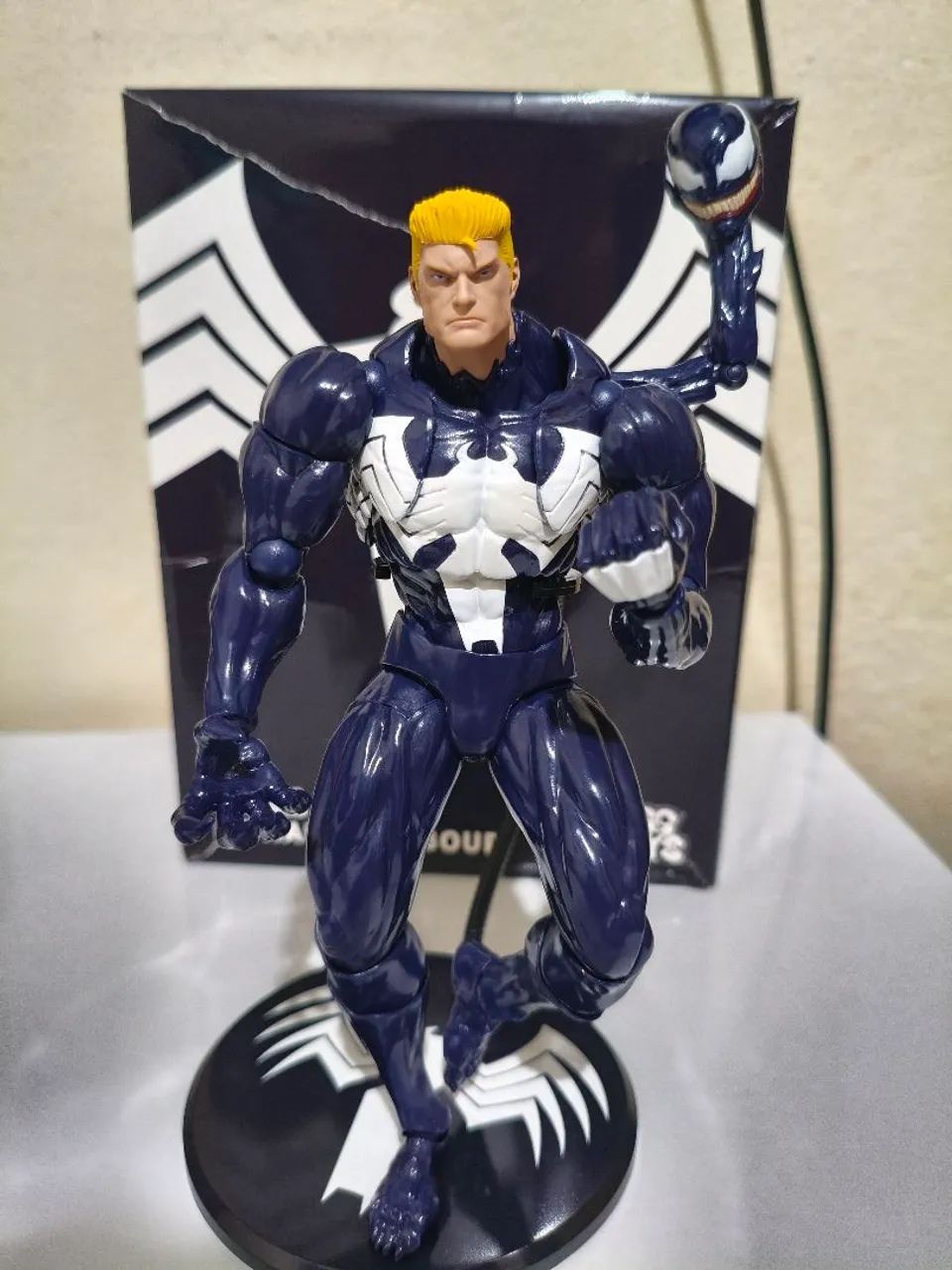 Mess Toys Venom Eddie Brock (Original)