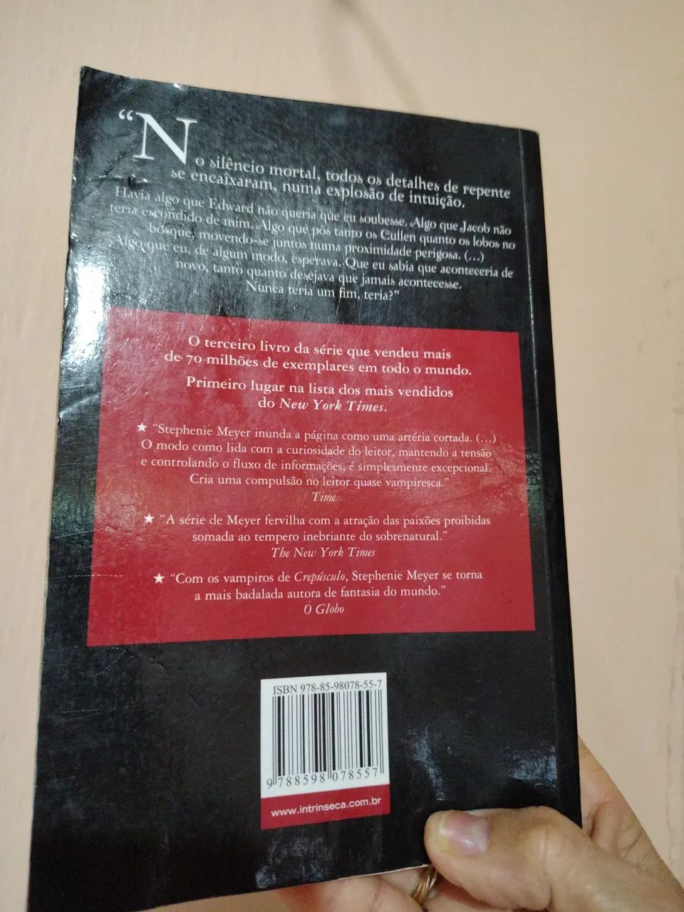 Livro Eclipse Stephanie Meyer - Foto 2