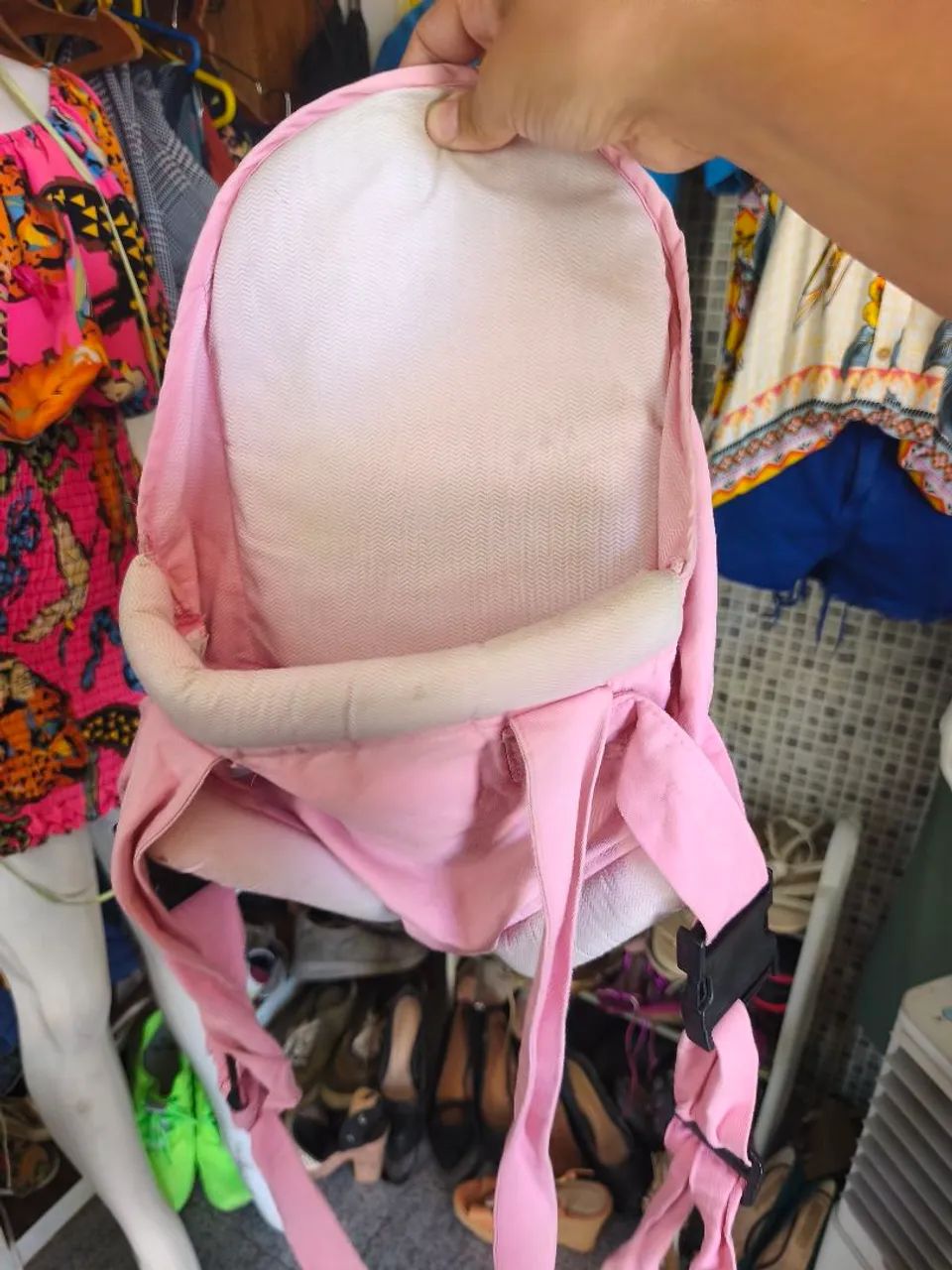 Canguru para bebê Bebelin Rosa - muito conservado  - Foto 5