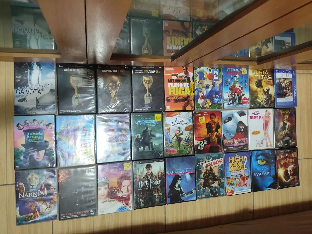 Dvds originais diversos 10 reais cada um - Foto 2