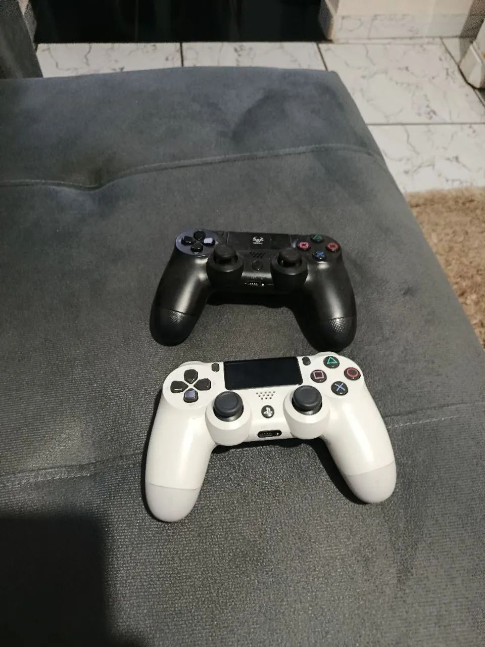 PS4 SLIM 1TB - Foto 4