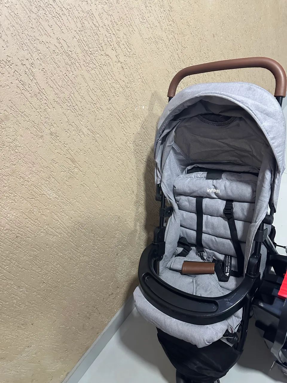 Carinho e bebê conforto com base - Foto 5