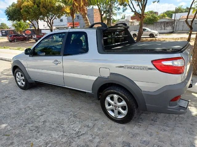 Fiat Strada Freedom 1.4 Flex 8V CD 2020 - Foto 4