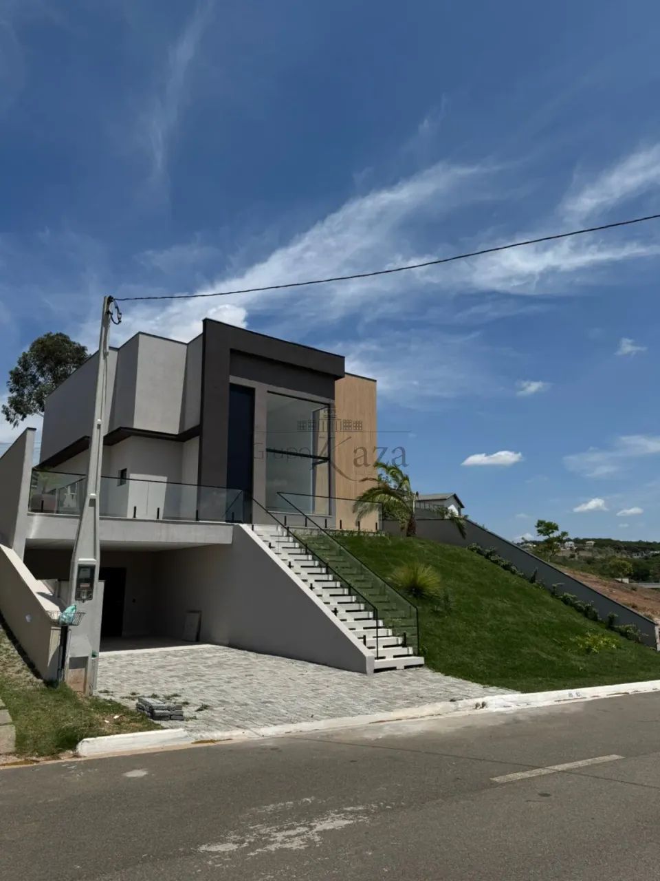 Casa em Condomínio - Machadinho - 4 Dormitórios - 255m². - Foto 2
