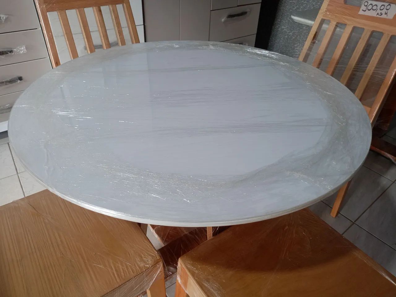 Mesa e cadeiras de madeira  - Foto 3