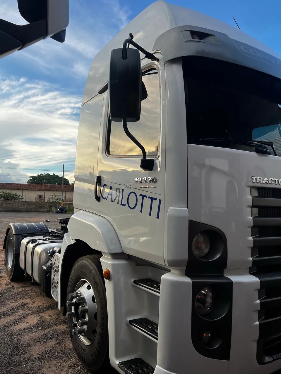 VW 19.330 4x2 CONSTELLATION  - Foto 4