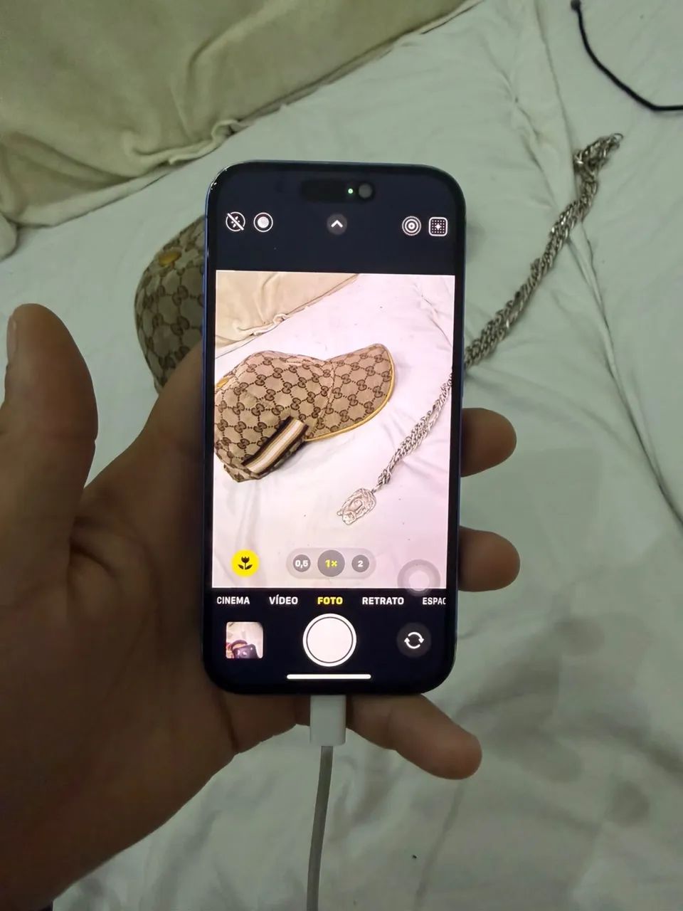 iPhone 16 