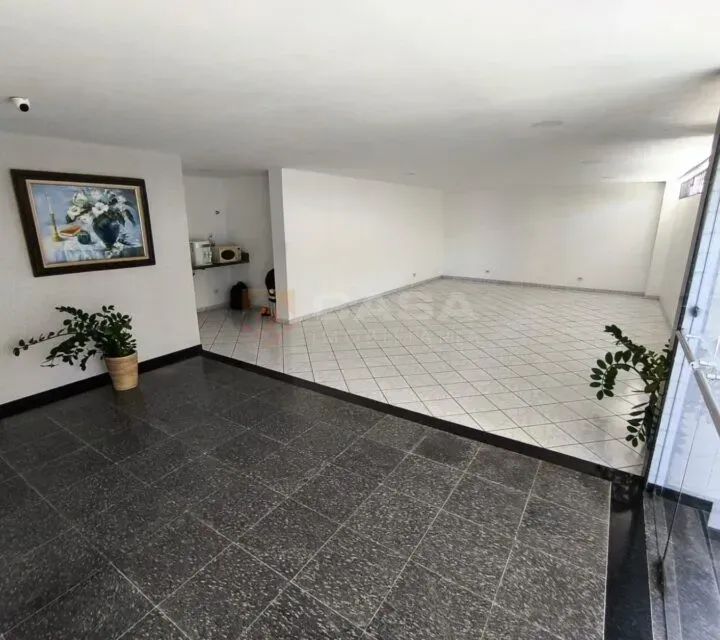 Apartamento com 2 quartos, 1 suíte, 1 vaga  2 quartos c/ suíte, varanda, elevador em - Foto 2