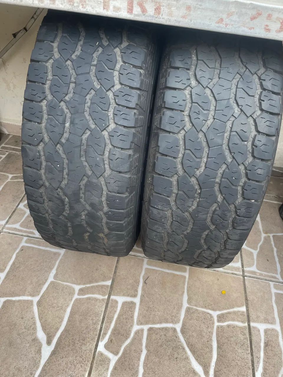 Pneu 265/65 aro 17 meia vida  - Foto 4