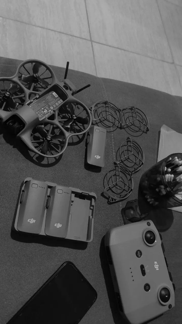 Vendo drone DJI NEO 2 flay more combo leia a descrição