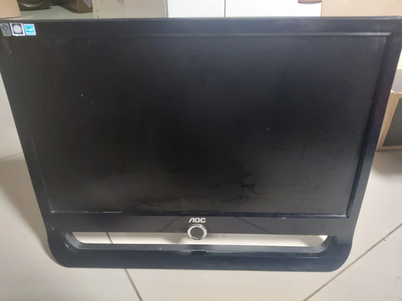 MONITOR AOC F19L, que possui 18,5 polegadas