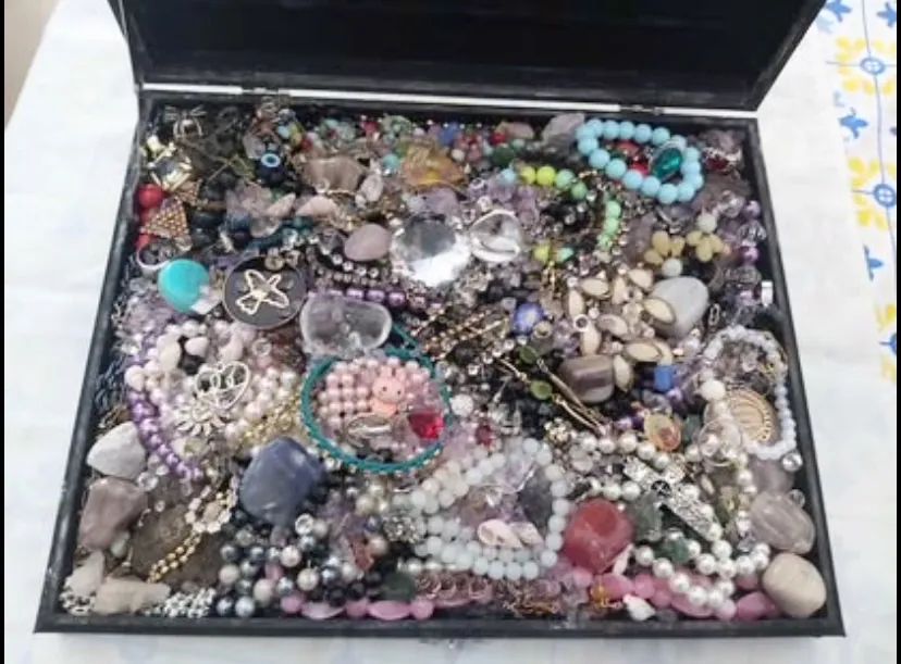 Vende-se Baú dos Tesouros, caixinha de Joias  - Foto 2
