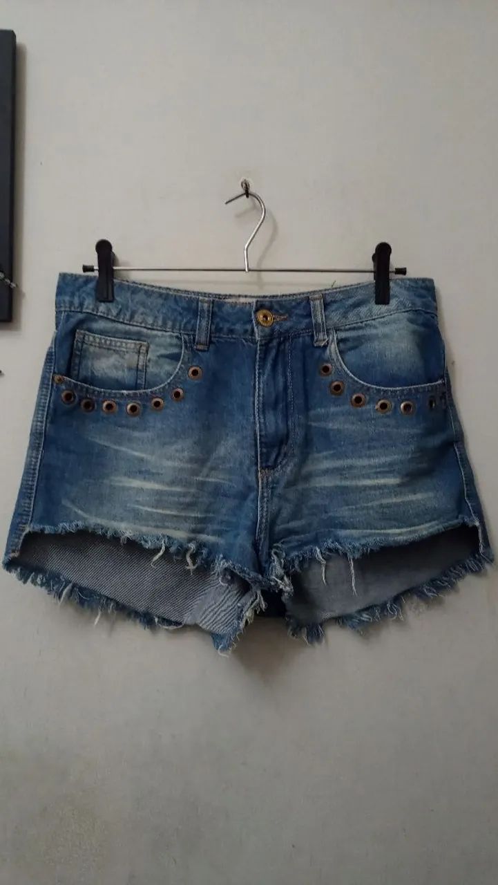 Lote de shorts 42 jeans em excelente estado  - Foto 3