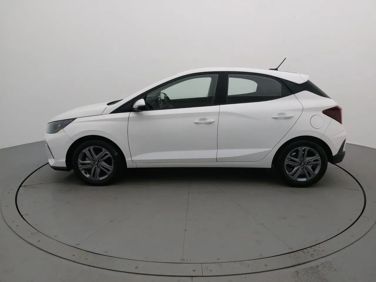 Hyundai HB20 Comf./C.Plus/C.Style 1.0 Flex 12V, foto 2 de 18