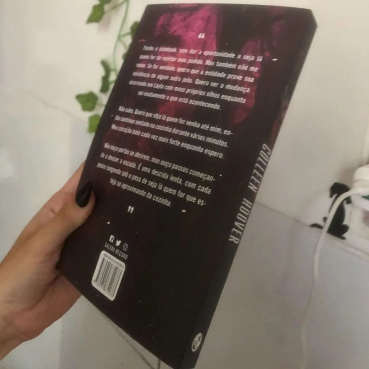 Livro Layla - Foto 2