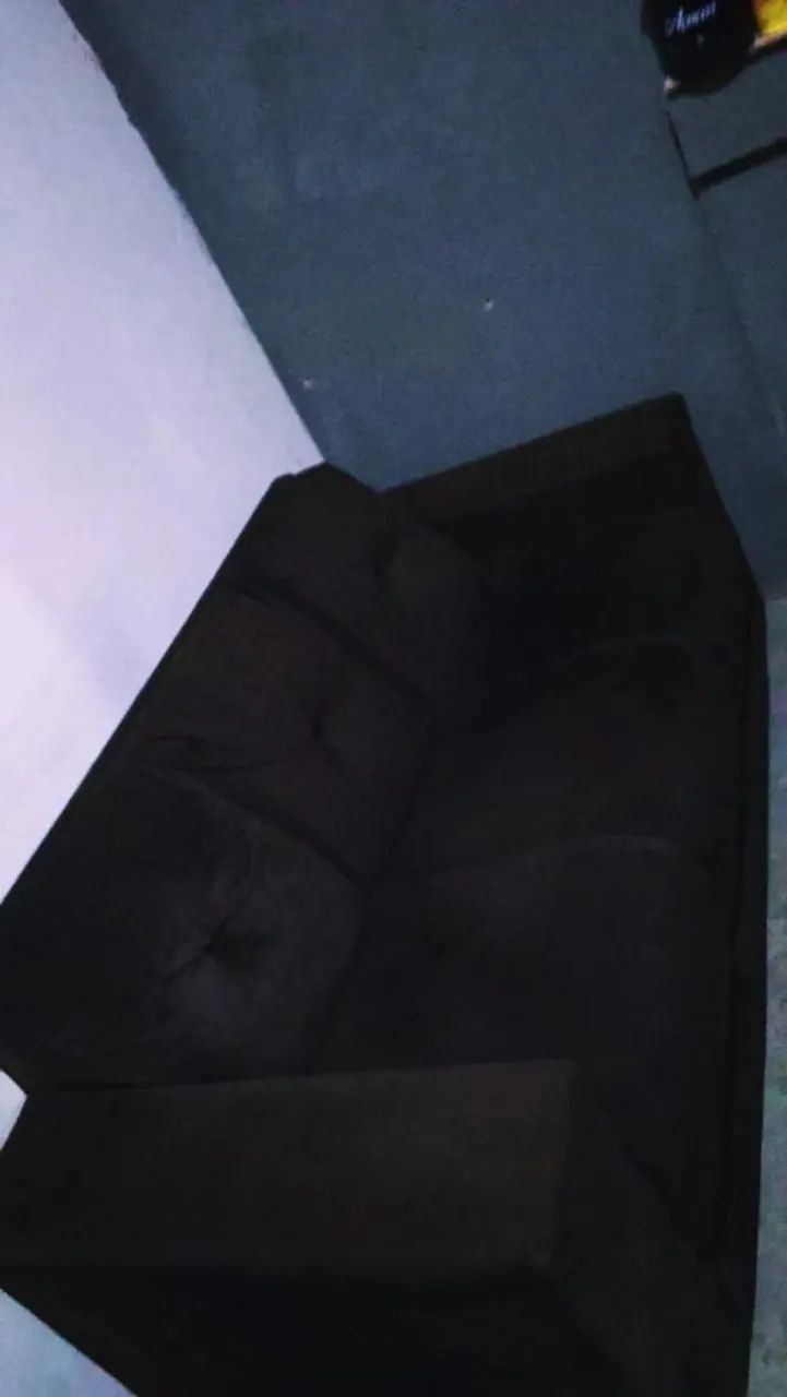 Vende-se um sofá 