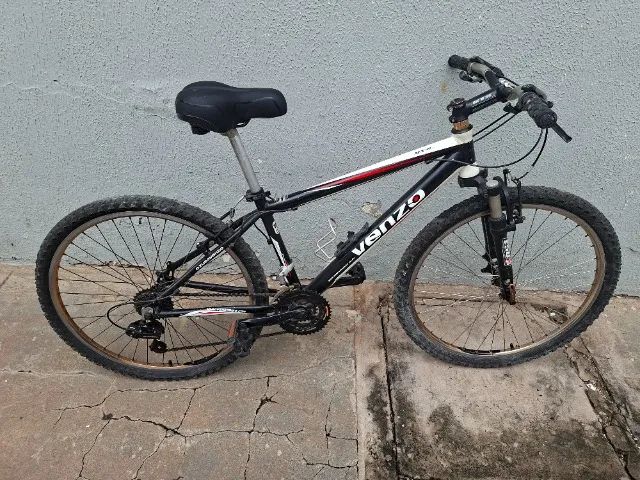 Bicicleta aro 26 com marcha  - Foto 3
