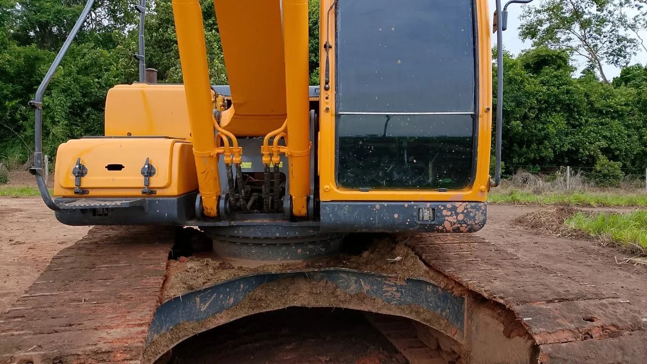 Escavadeira - Foto 2