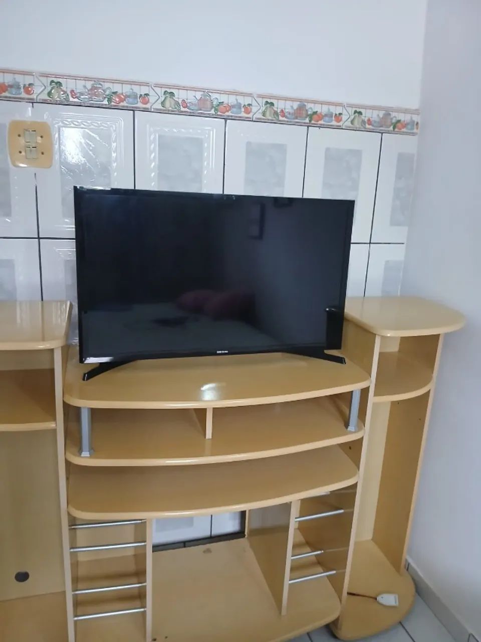 Rack Aparador para sua Televisão de 42 ou de 32 Polegadas - Foto 2