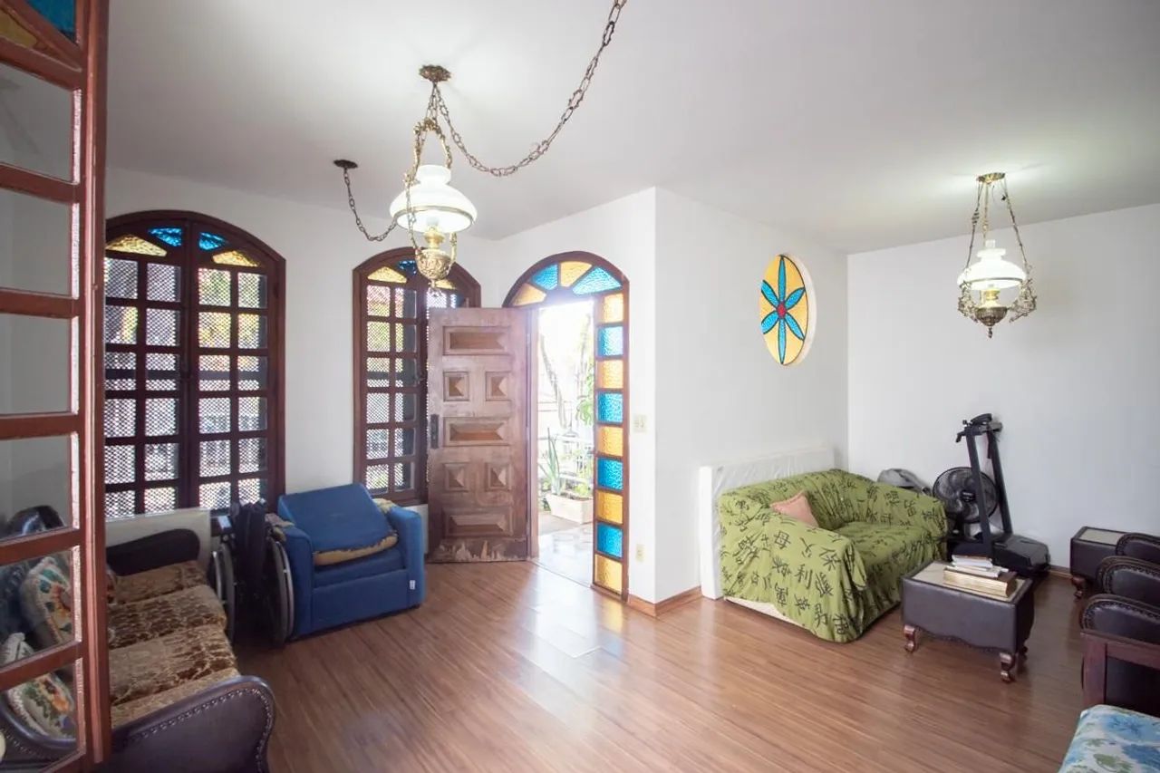 Casa à Venda - Ouro Preto, 4 Quartos, 297 m2