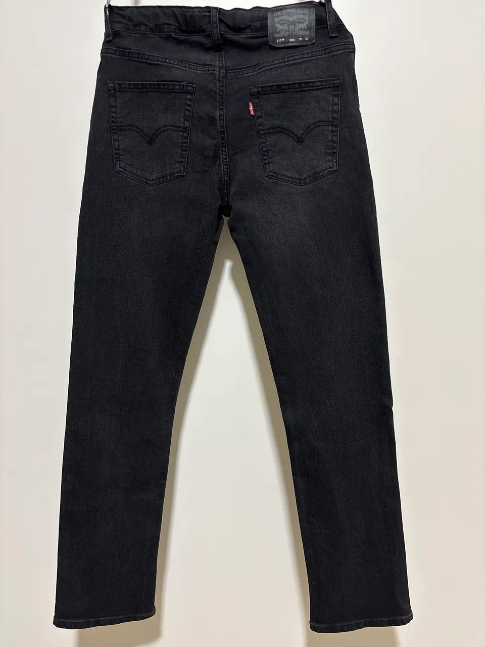 calça jeans Levis
