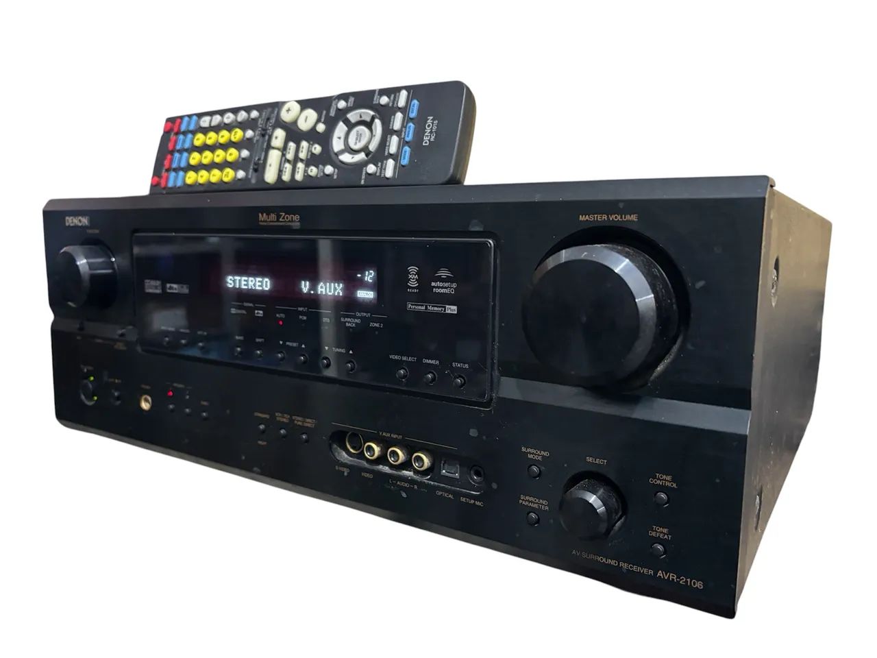 Receiver Denon AVR-2106 com Phono e controle remoto. - Foto 2