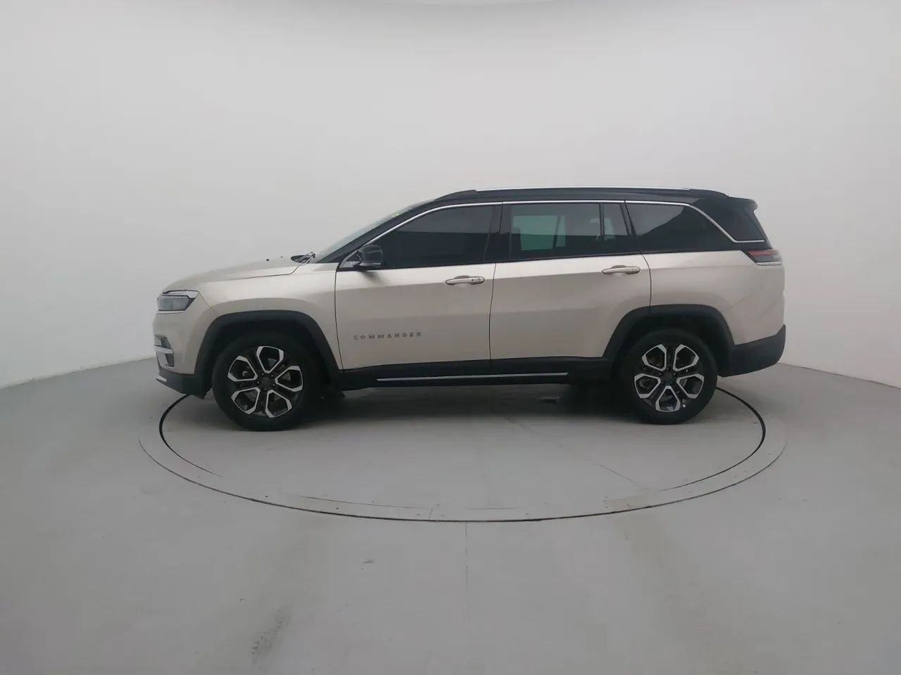 Jeep Commander Limited T270 1.3 TB Flex Aut., foto 2 de 18