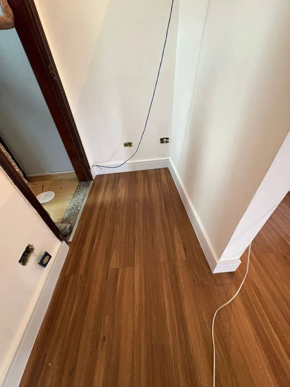 Instalação de vinílico, rodapé  - Foto 3