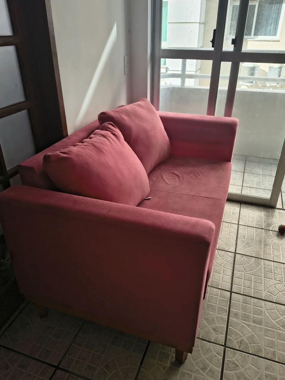 Vendo Sofá Viena 3 Lugares - Pink