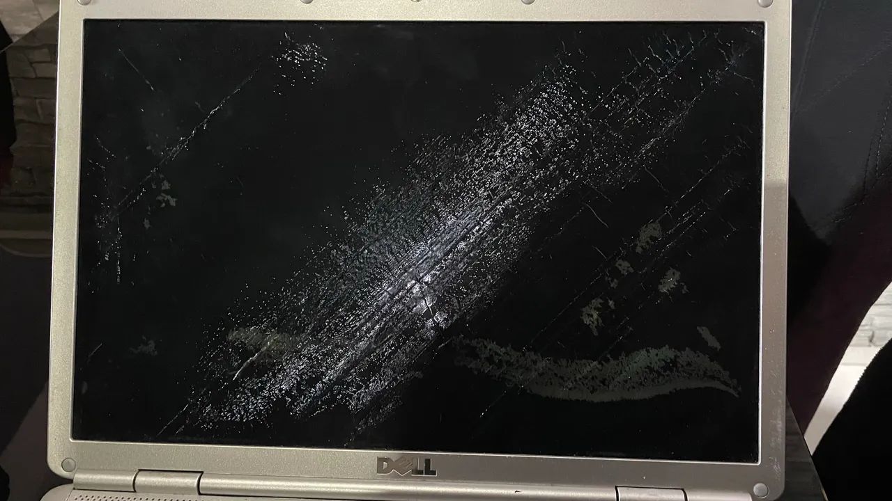 Notebook Dell para retirada de peças - Foto 4