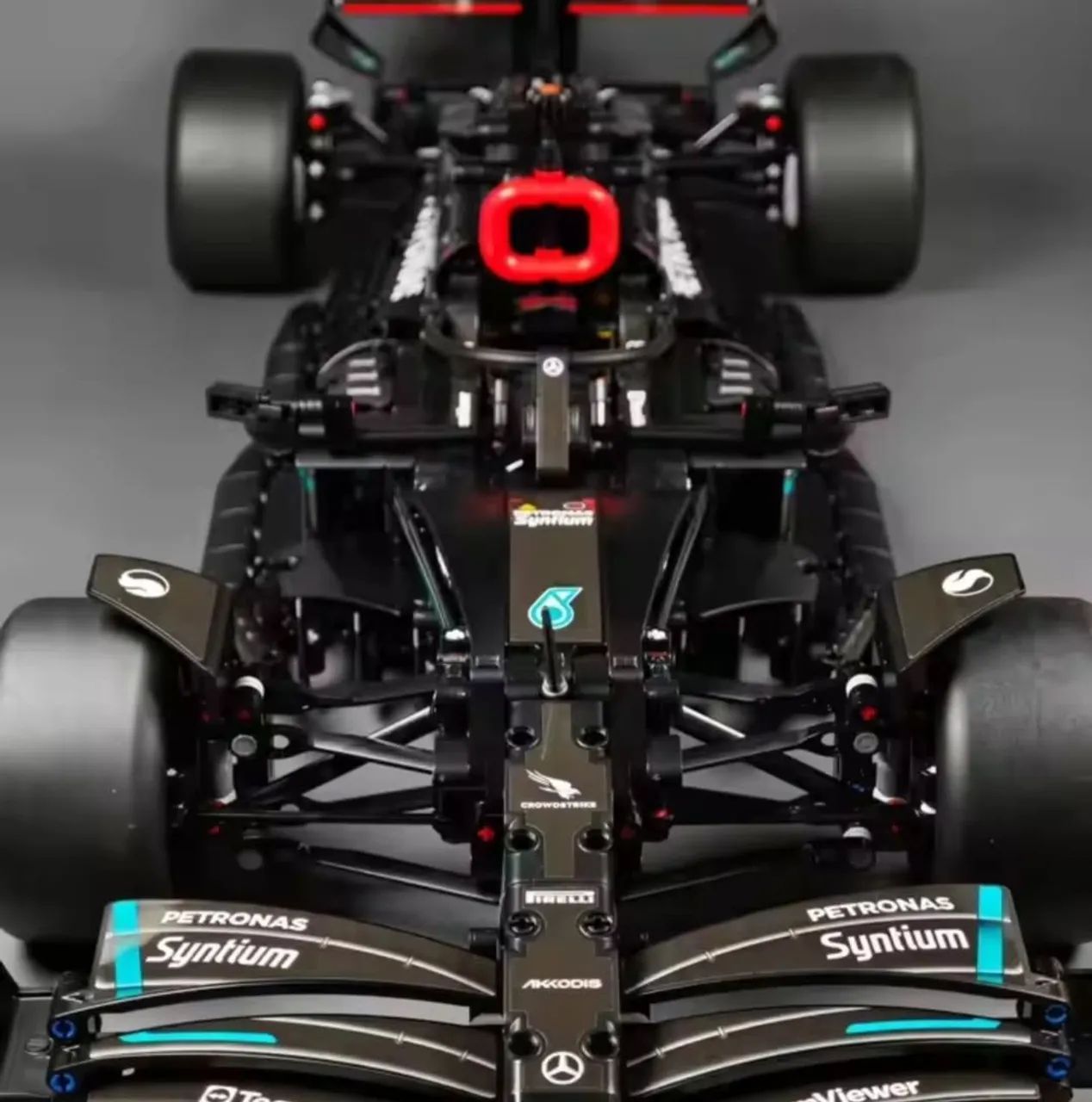 Mercedes-AMG F1 W14 E Performance Pull-Back - Foto 3