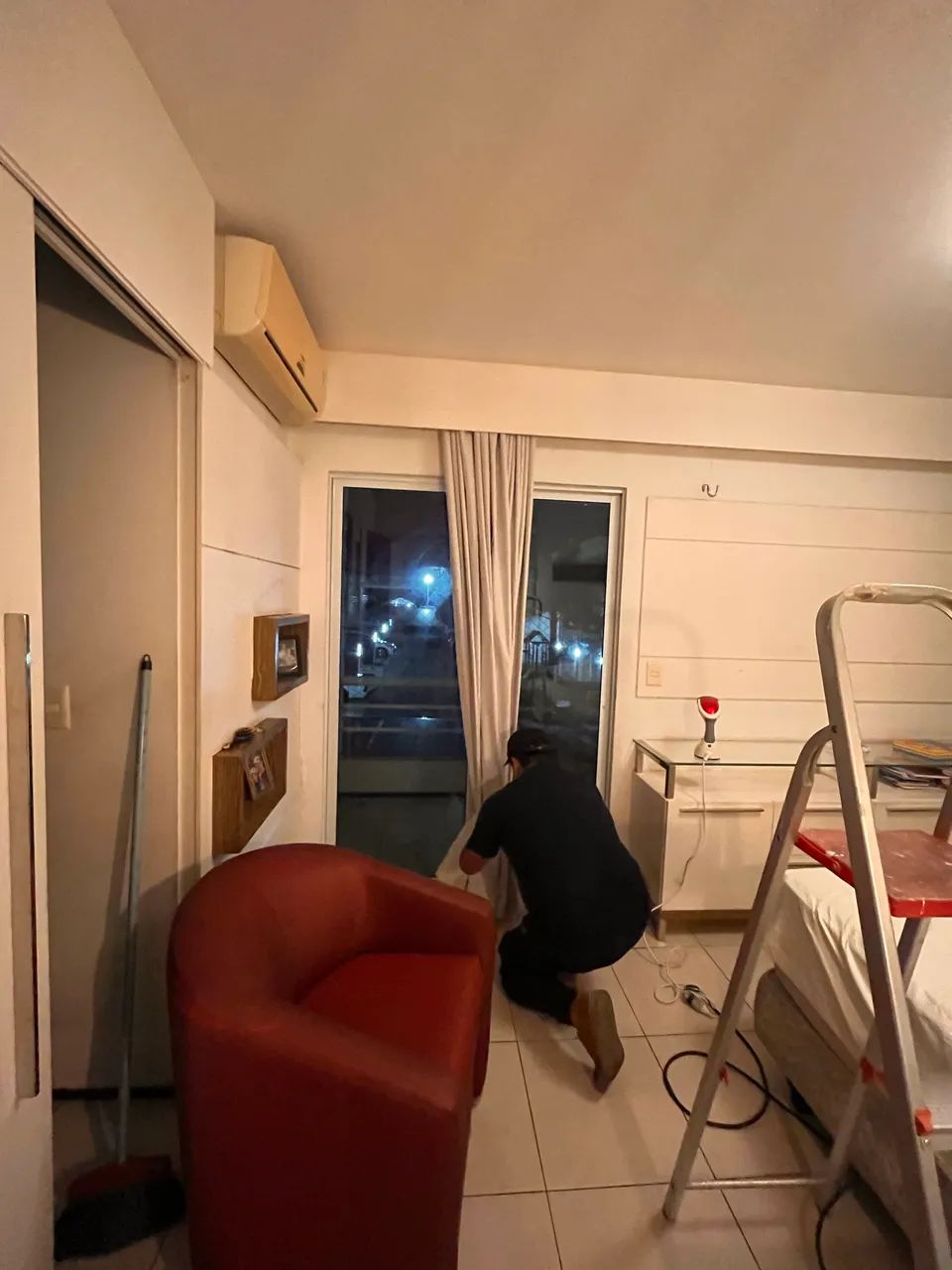 Serviço de instalação e manutenção de cortinas e persianas  - Foto 4